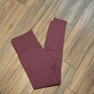 538. Uncover Burgundy Thermal Insulated Leggings Tights  EUC Size XL